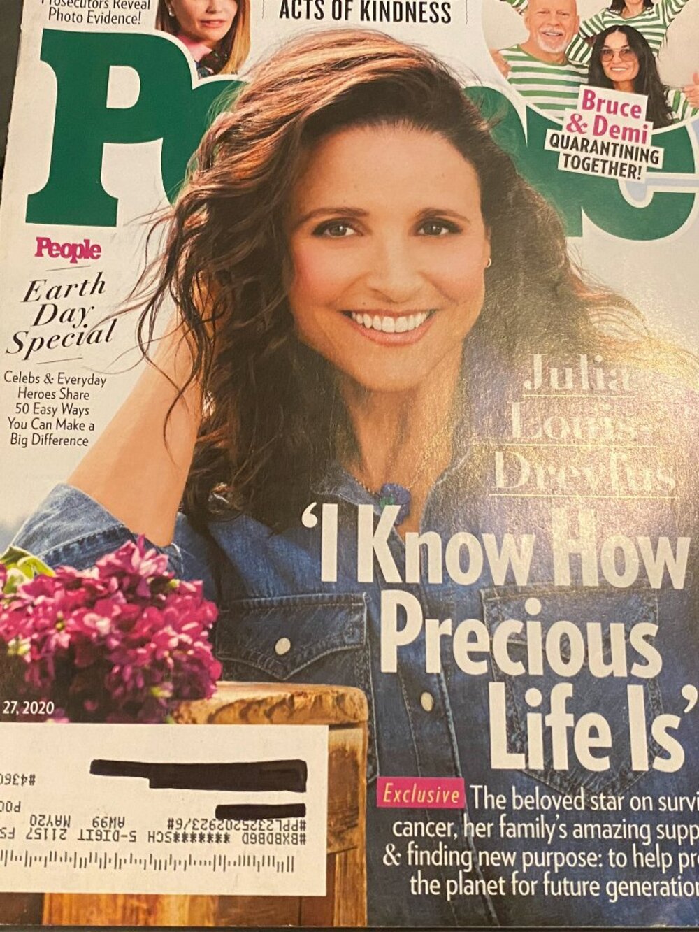 People- Julia Louis Dreyfus-"I Know How Precious Life Is"-Apr. 27, 2020